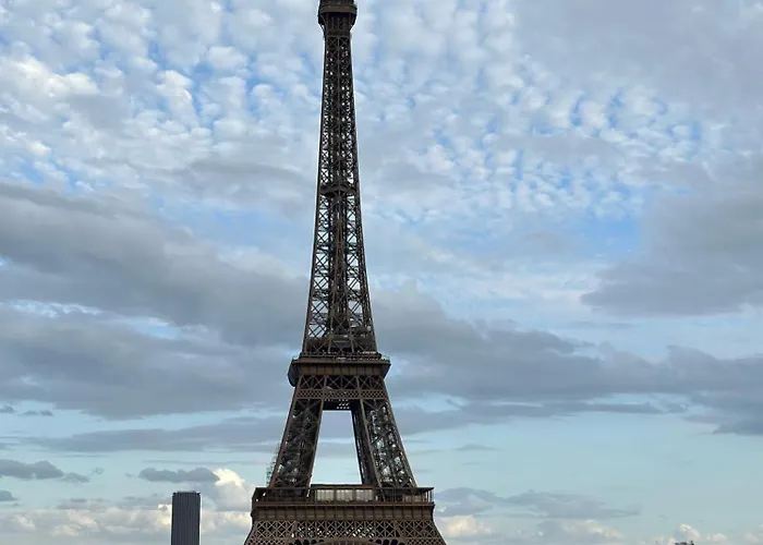 Апартаменты Bonito Cerca De La Torre Eiffel *