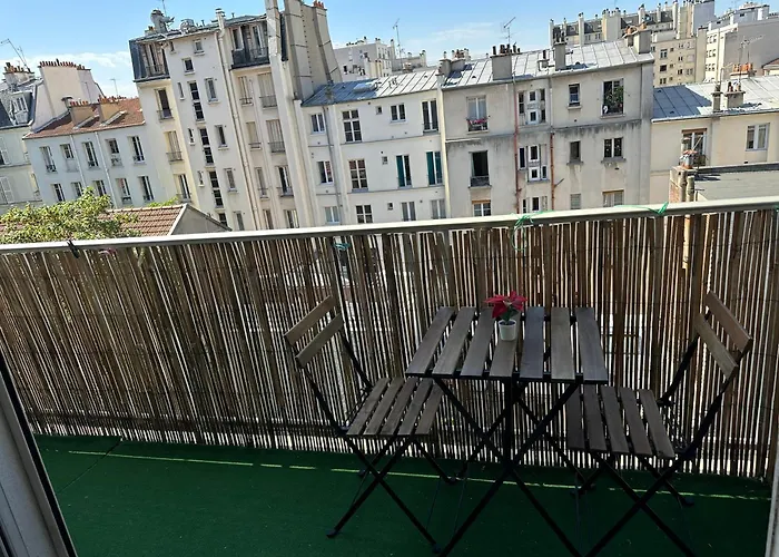 Bonito Cerca De La Torre Eiffel