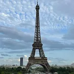 Bonito Cerca De La Torre Eiffel